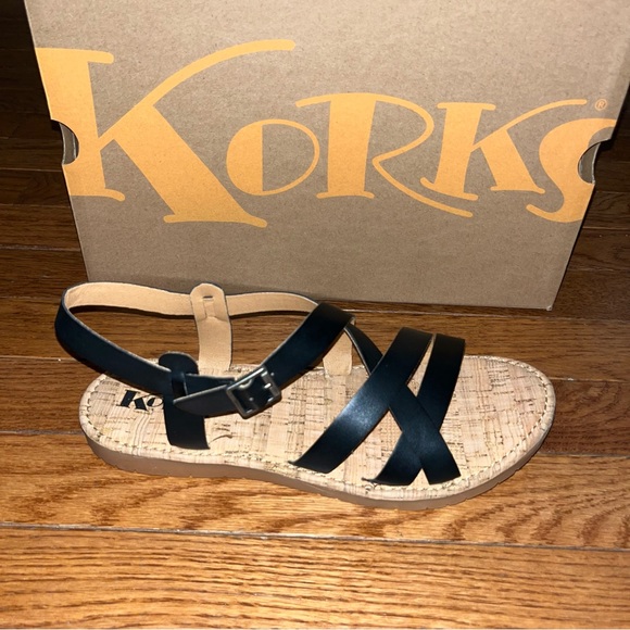 KORKS Jerrick Faux Leather Sandals Black Straps & Tan Flexible Sole Women’s 9 - Picture 4 of 14